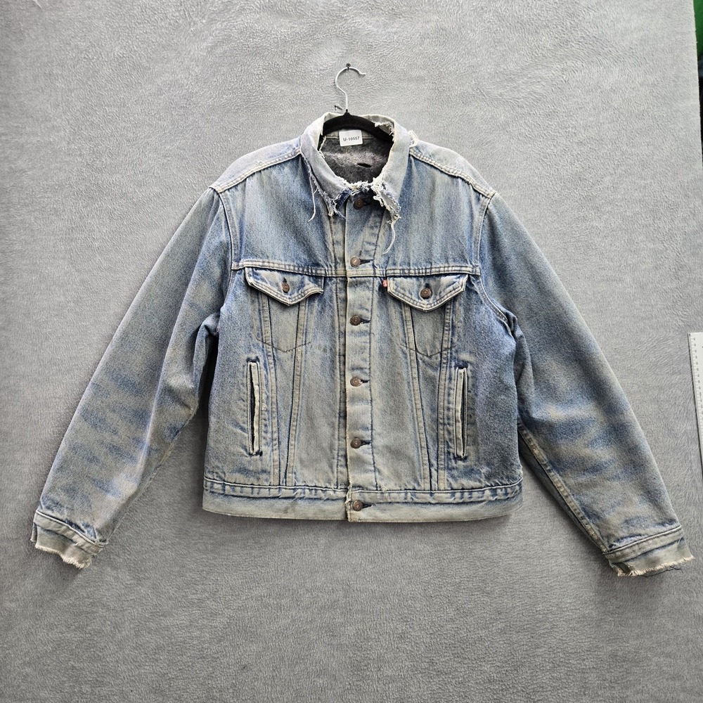VINTAGE Levi's Men Jacket M Trucker Blanket Lined Grunge Distressed 80s 90s READ